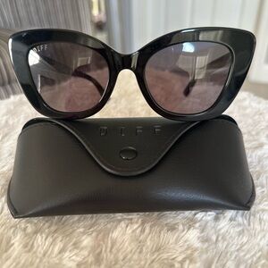 Diff Cat-Eye Sunglasses (NWOT)